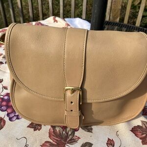 Vintage coach Chelsea crossbody bag style 9894 Stone